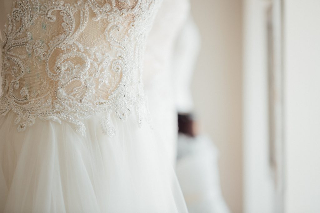 Wedding Dress Shopping Timeline. Desktop Image