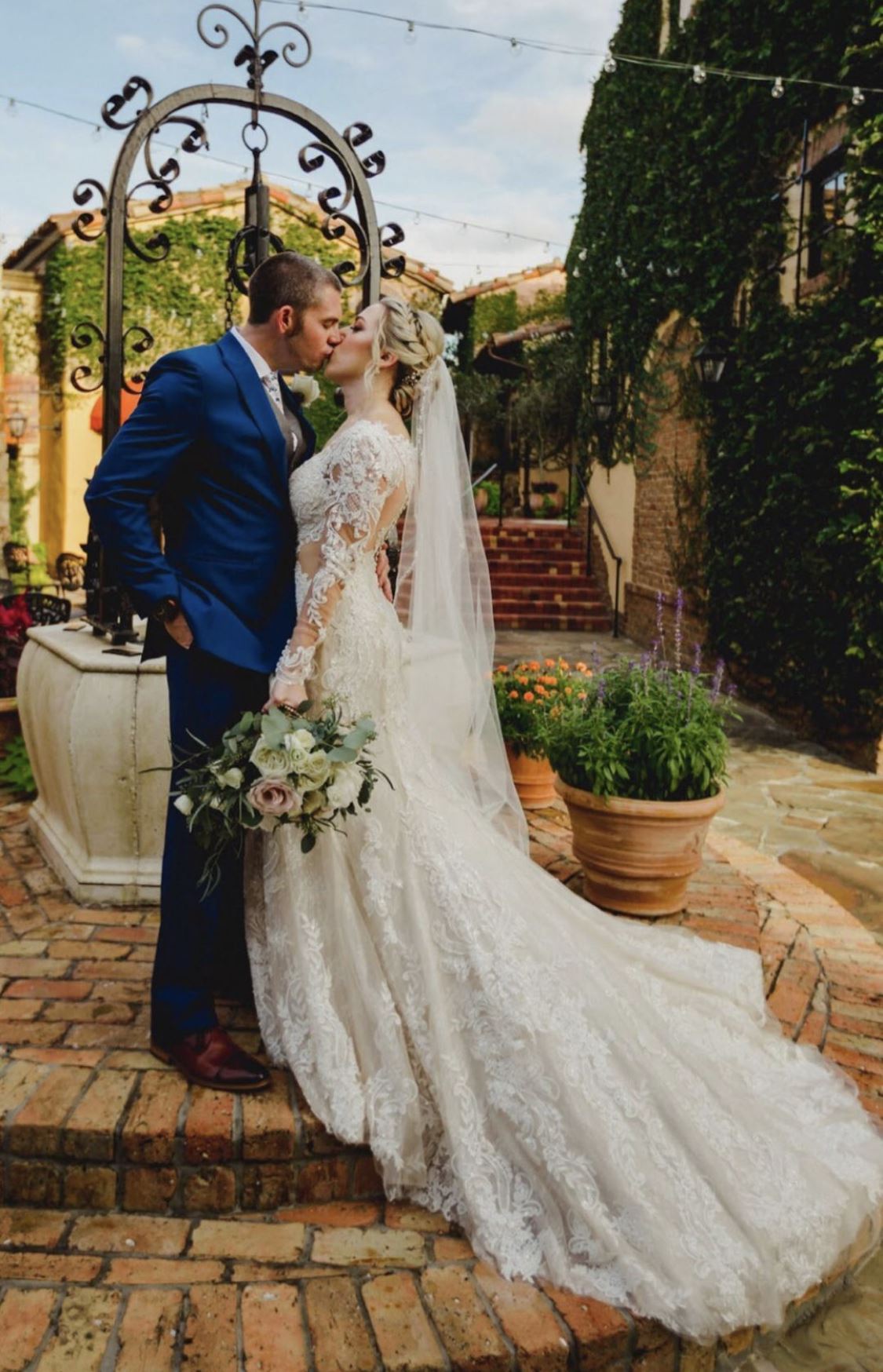 White Closet Bridal 